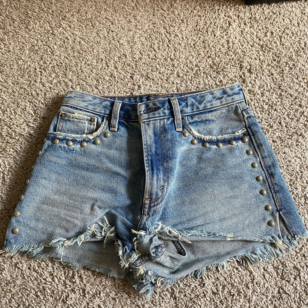 Abercrombie studded jean shorts!